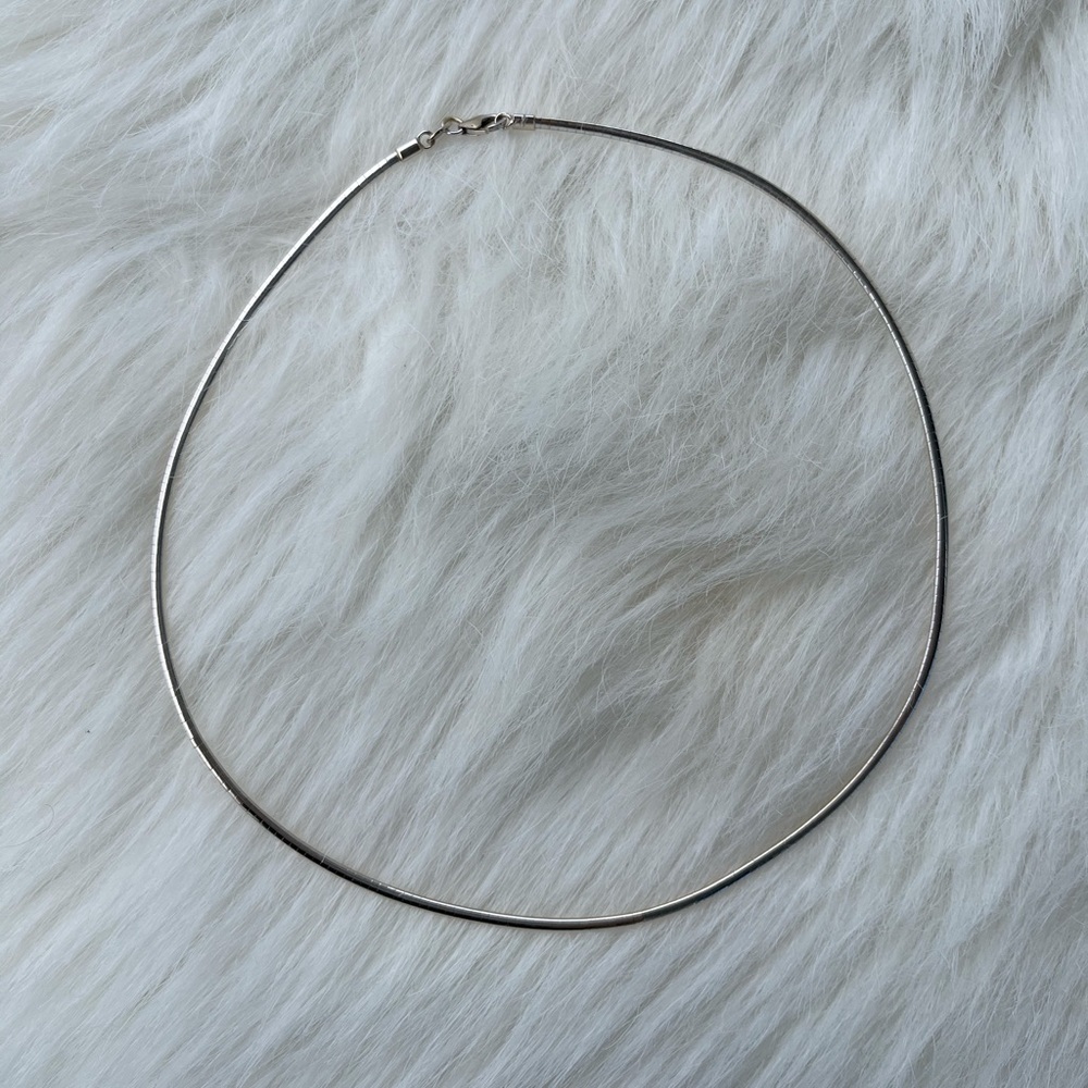 14k Reversible Omega